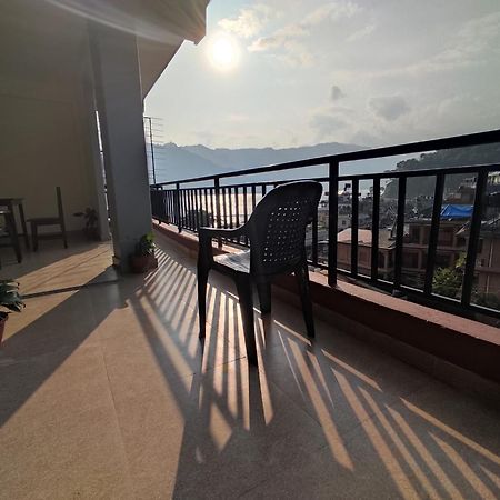 Hotel Green Hill View Похара Стая снимка