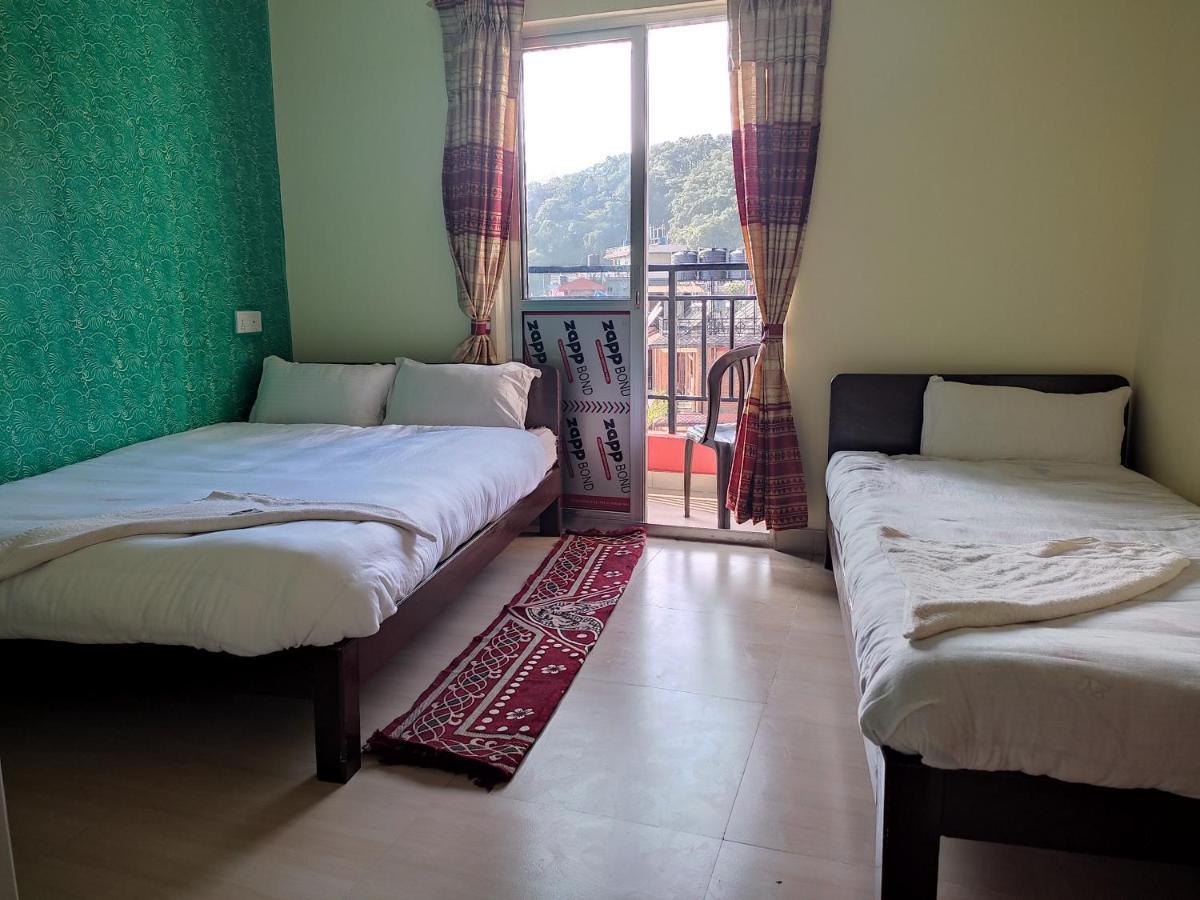 Hotel Green Hill View Похара Стая снимка