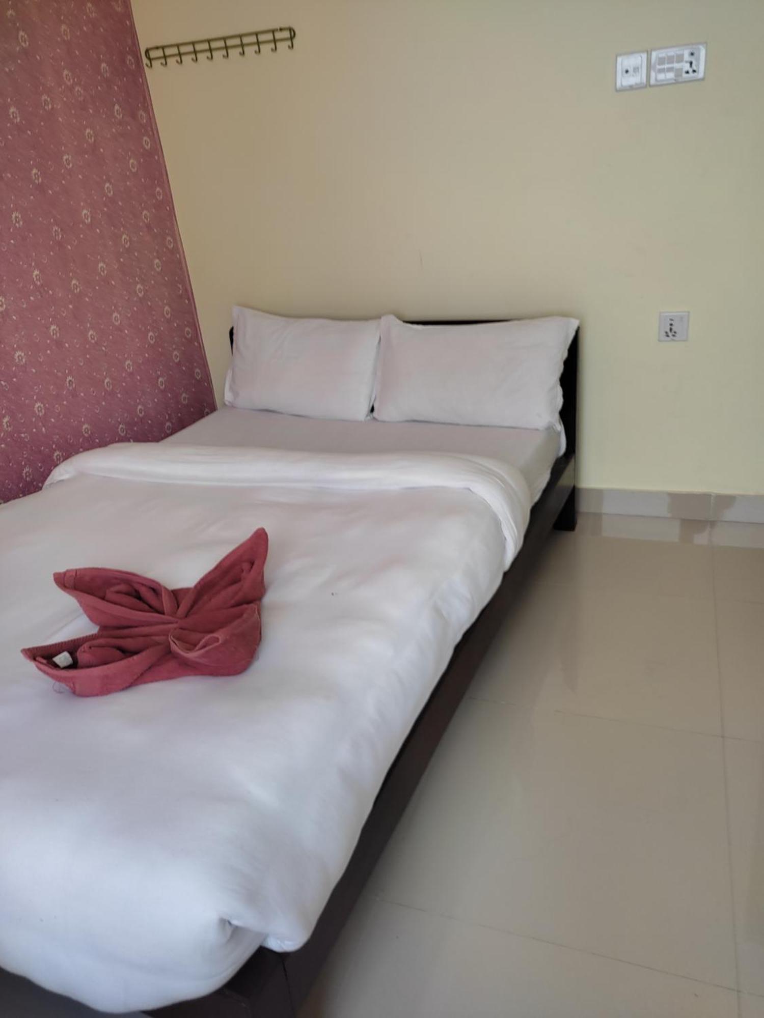 Hotel Green Hill View Похара Екстериор снимка
