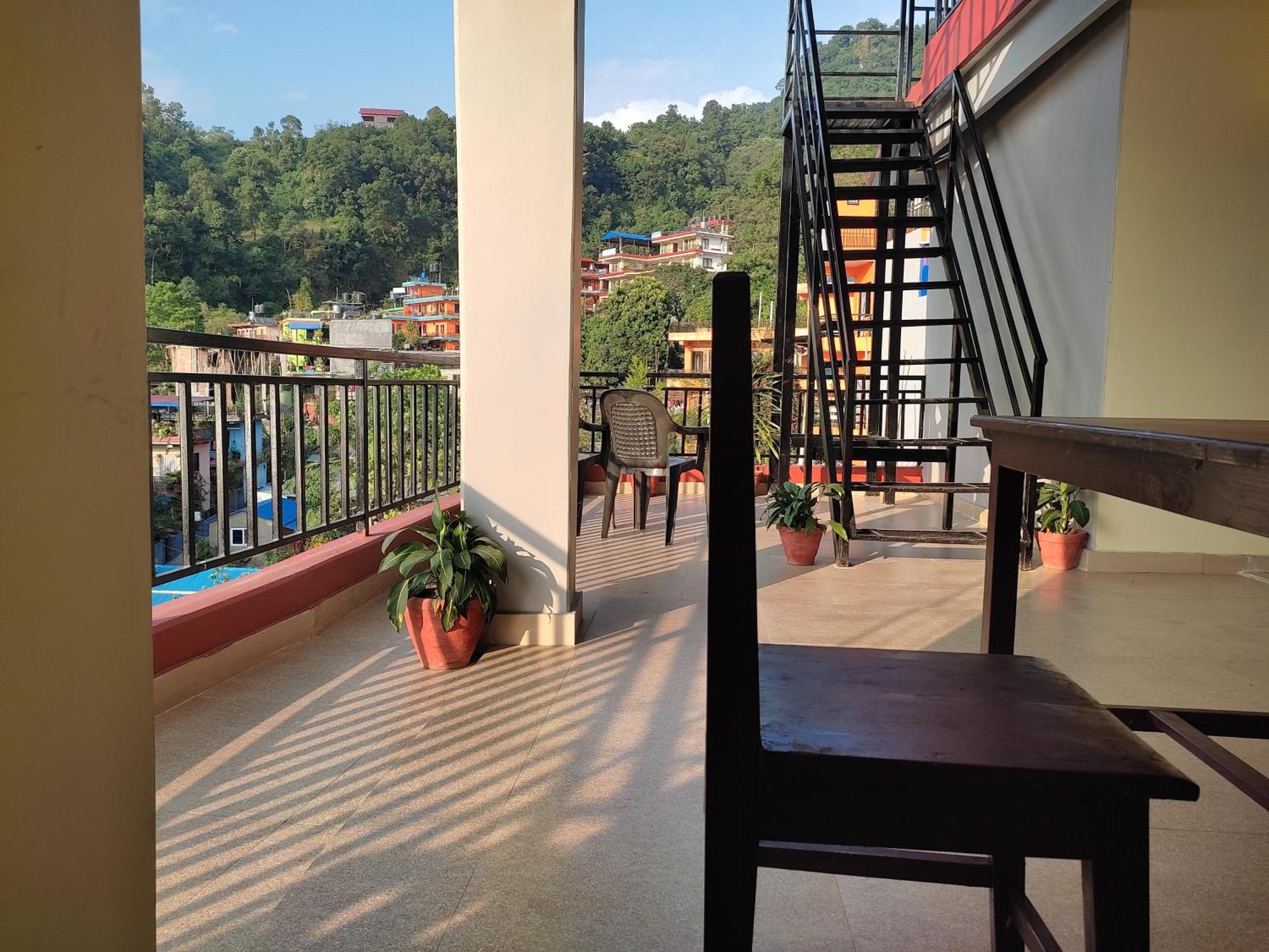 Hotel Green Hill View Похара Стая снимка