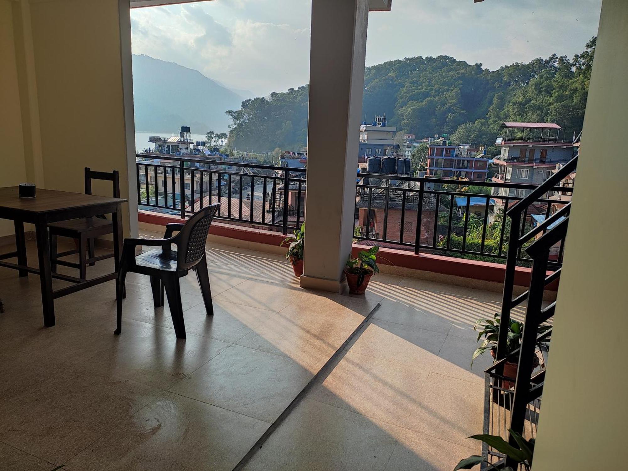 Hotel Green Hill View Похара Стая снимка